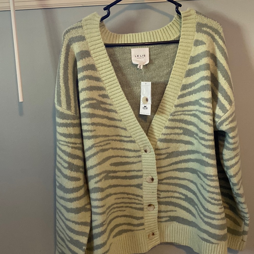 Sweater cardigan